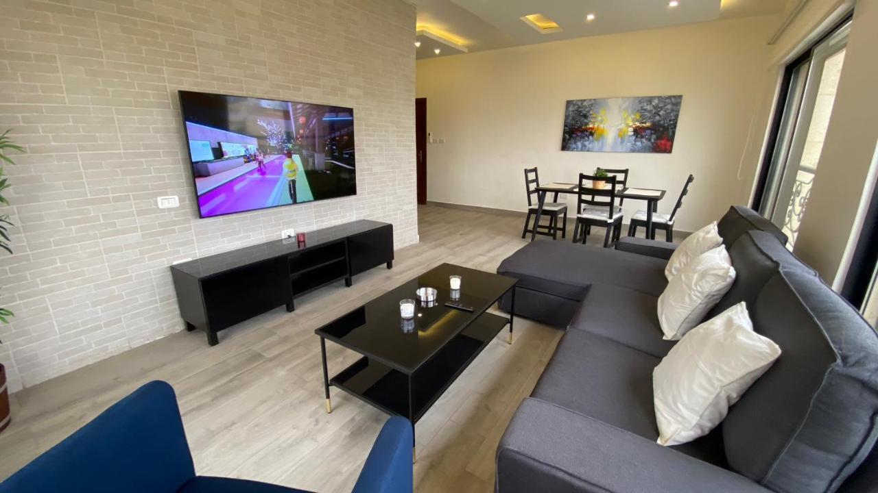 Dair Ghbar Apartment Amman Bilik gambar