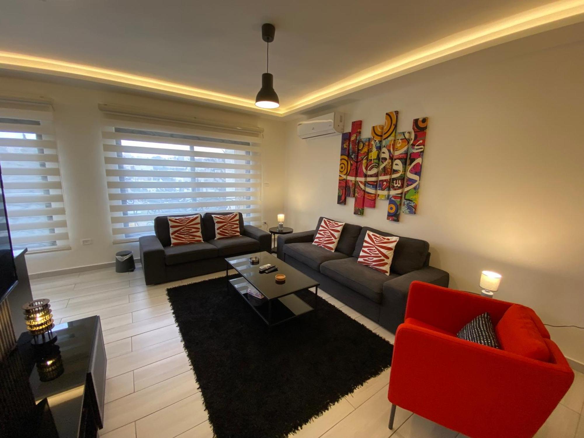 Dair Ghbar Apartment Amman Bilik gambar