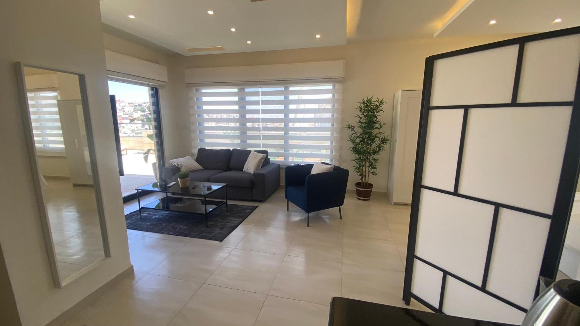 Dair Ghbar Apartment Amman Bilik gambar
