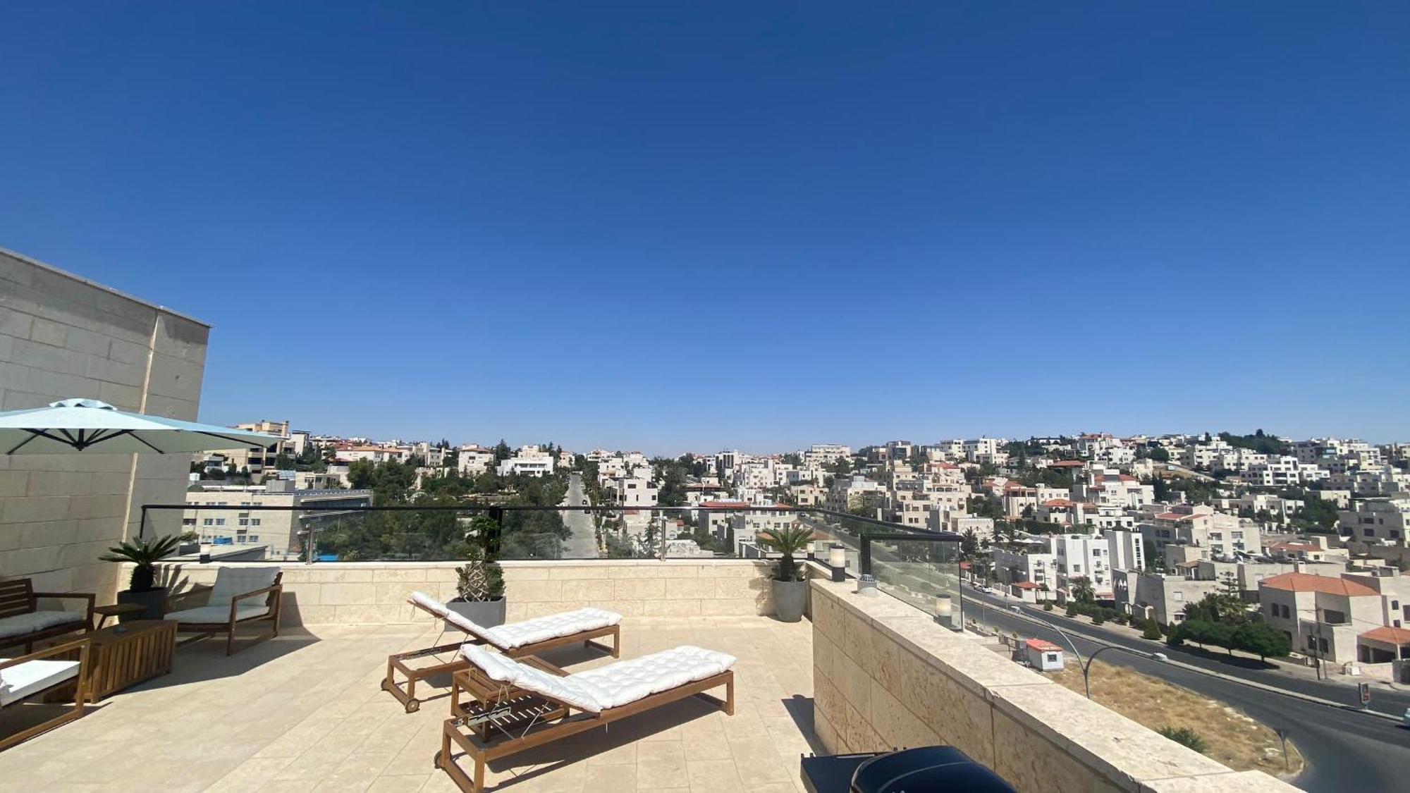 Dair Ghbar Apartment Amman Bilik gambar