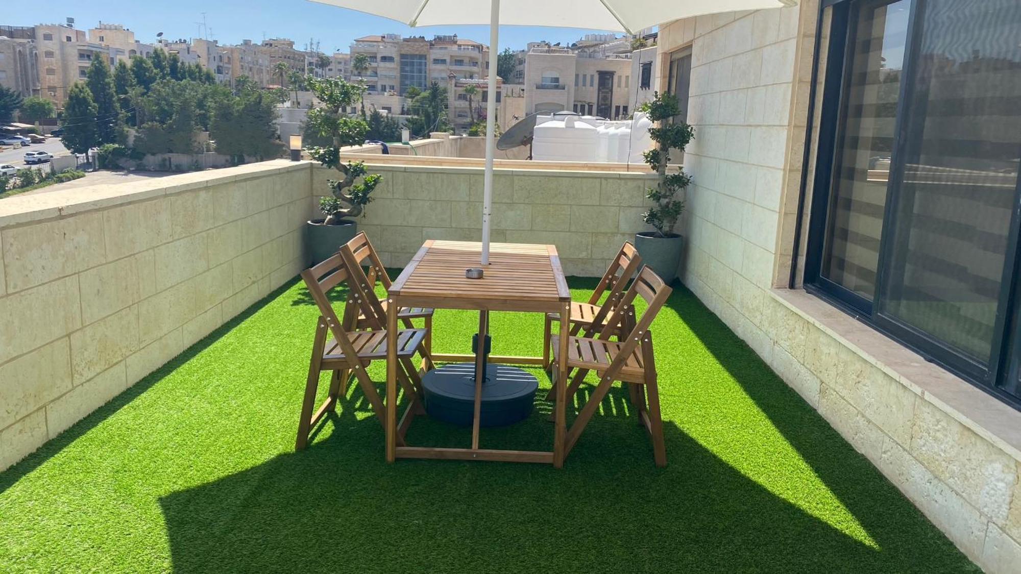 Dair Ghbar Apartment Amman Bilik gambar