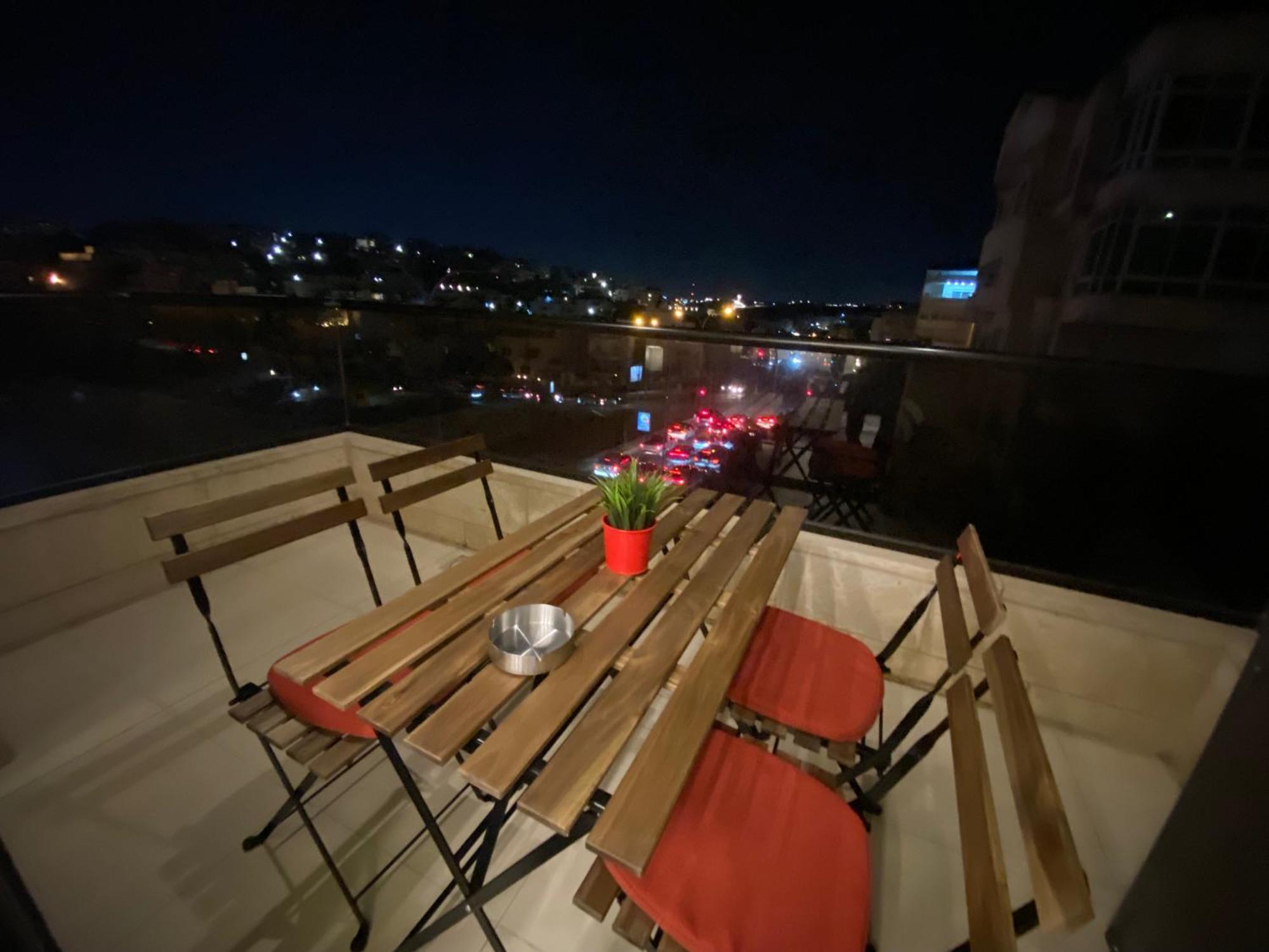 Dair Ghbar Apartment Amman Bilik gambar