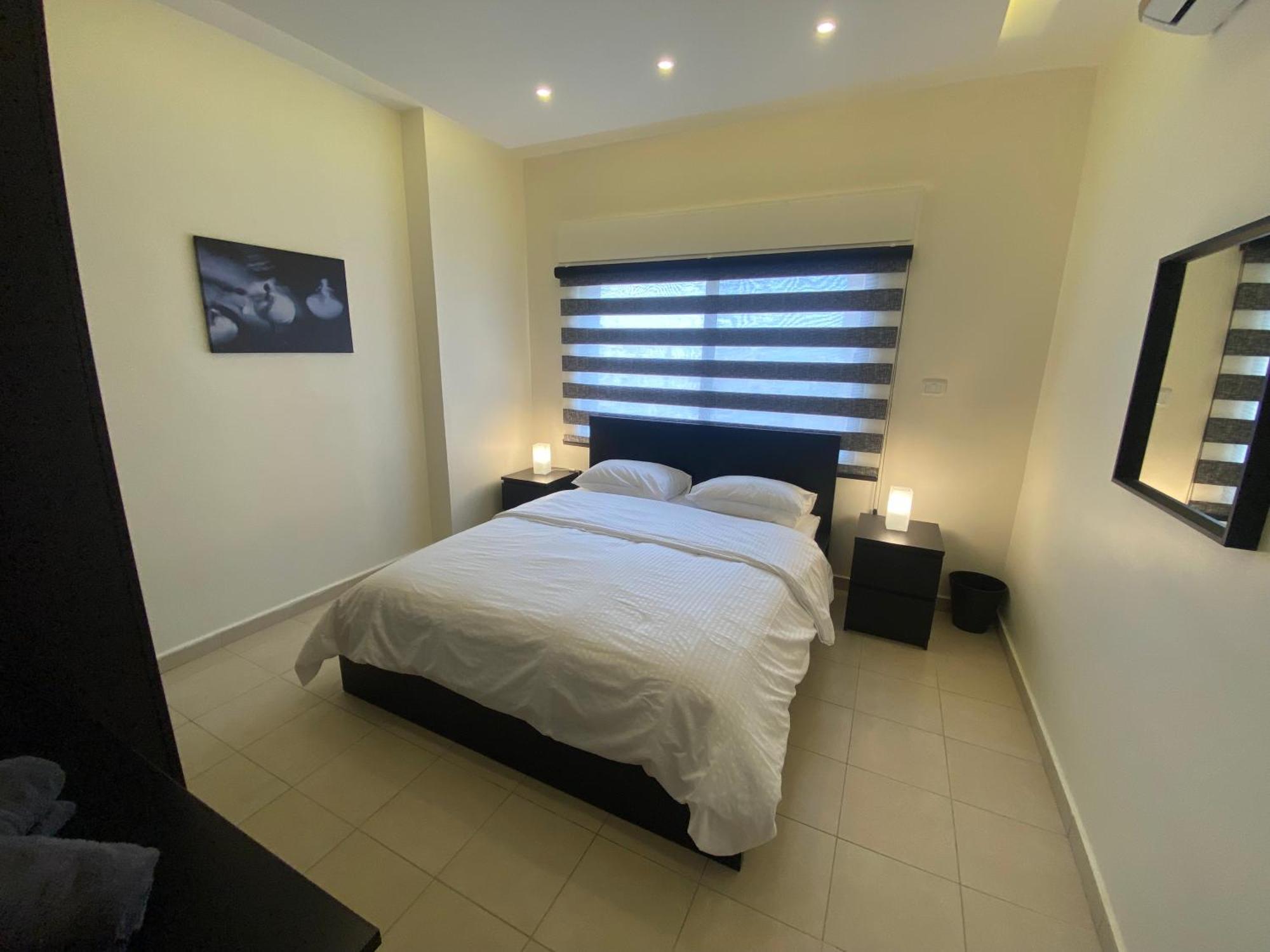Dair Ghbar Apartment Amman Bilik gambar
