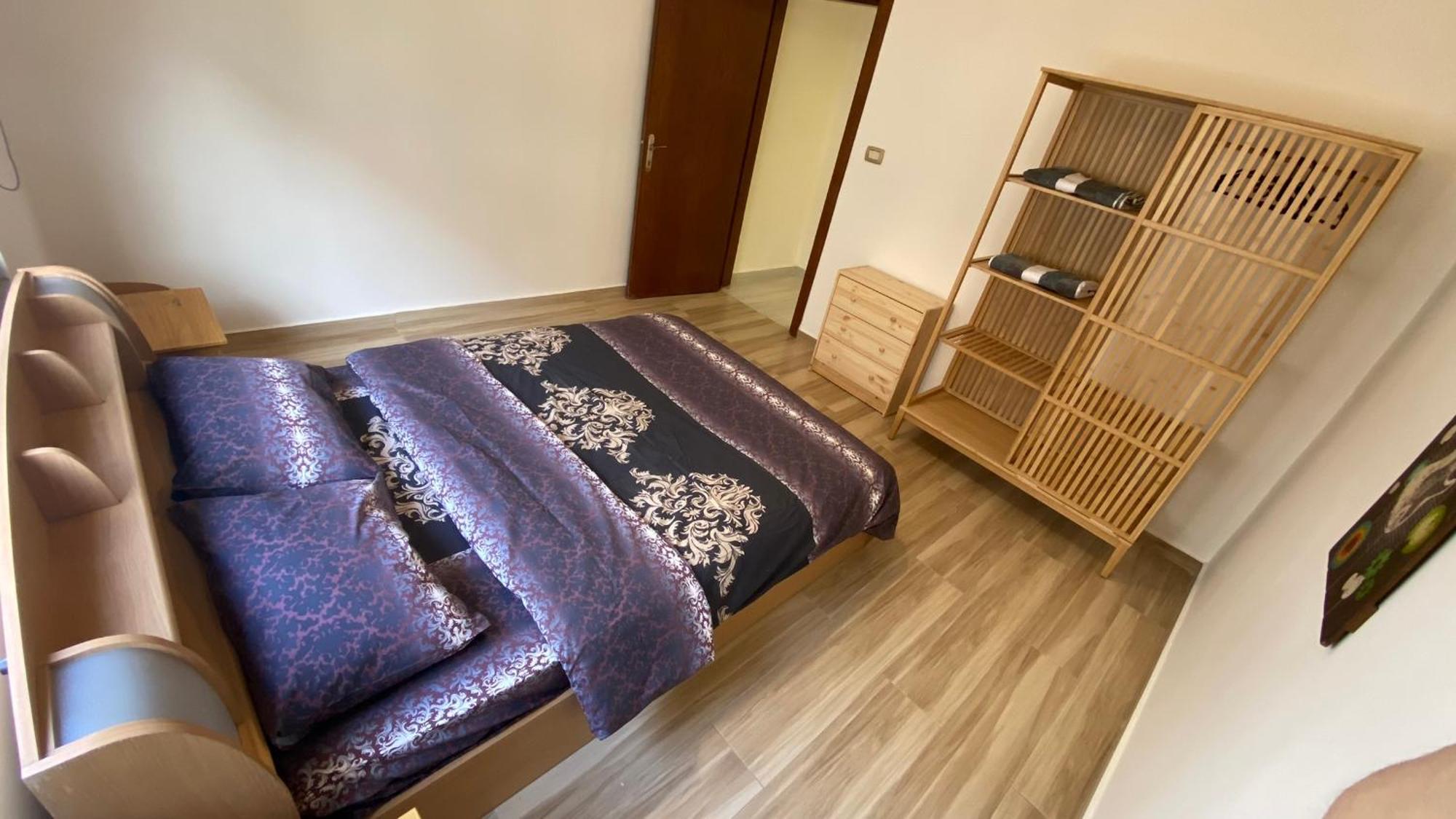 Dair Ghbar Apartment Amman Bilik gambar