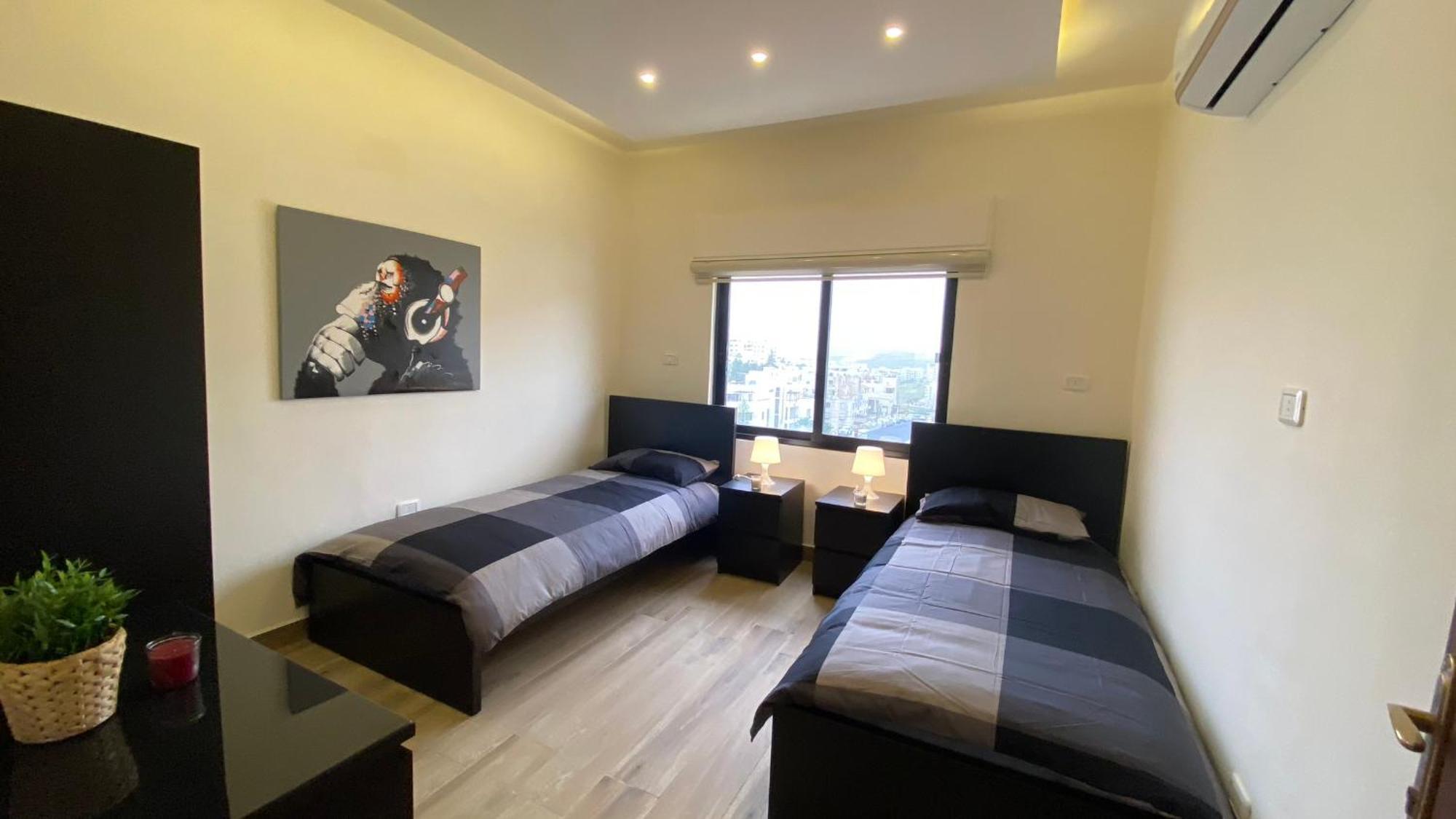 Dair Ghbar Apartment Amman Bilik gambar
