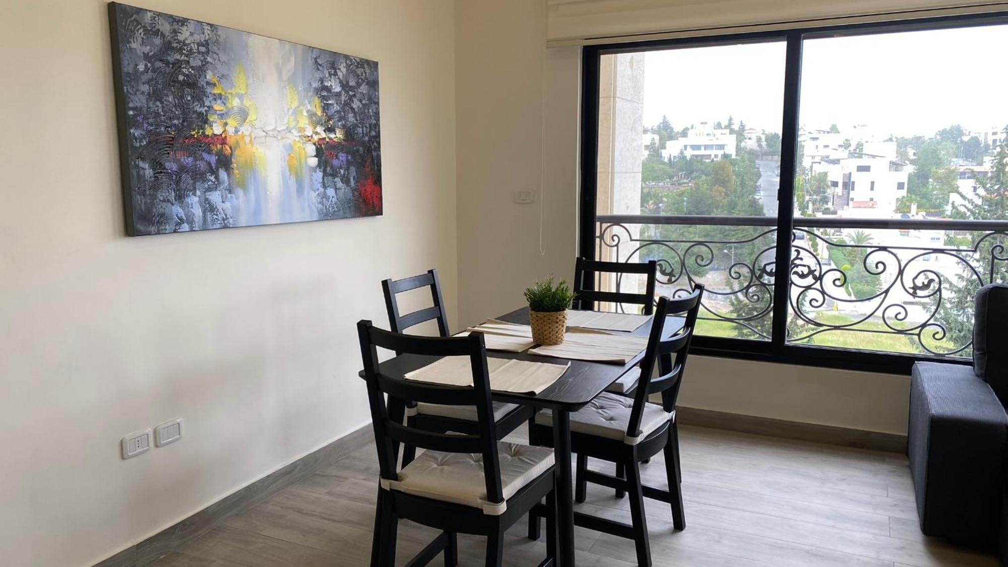 Dair Ghbar Apartment Amman Bilik gambar
