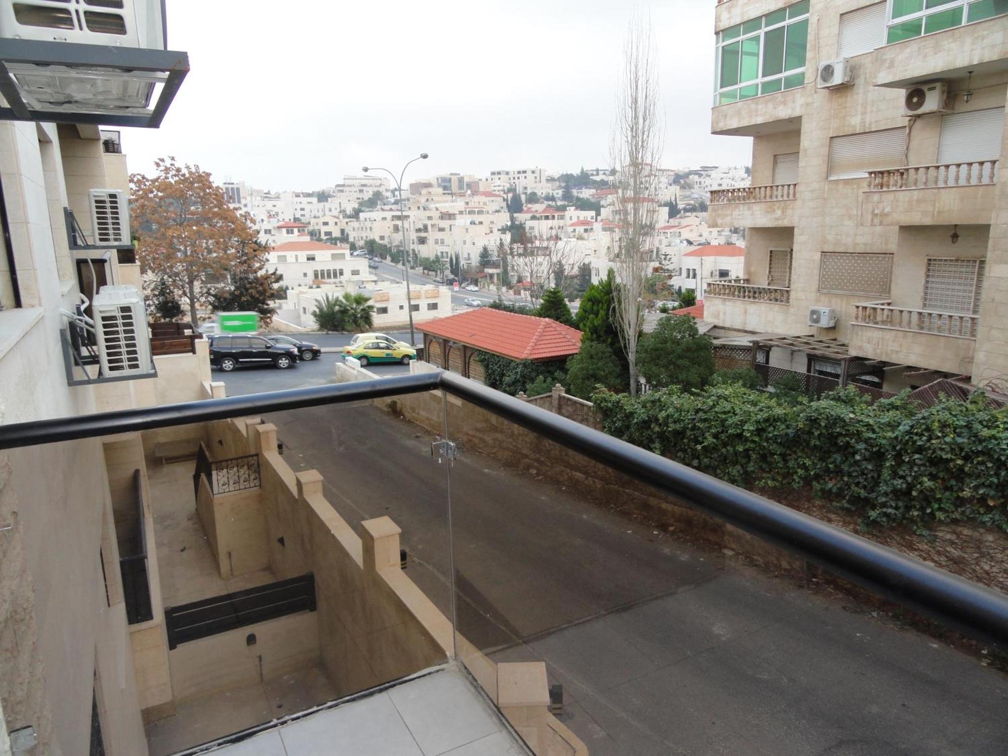 Dair Ghbar Apartment Amman Bilik gambar